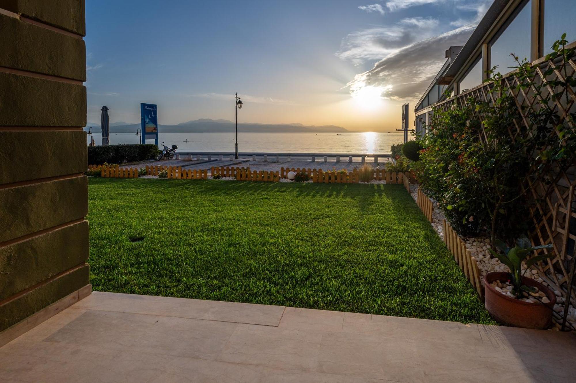 Appartement Loutraki Sea Sunset Extérieur photo